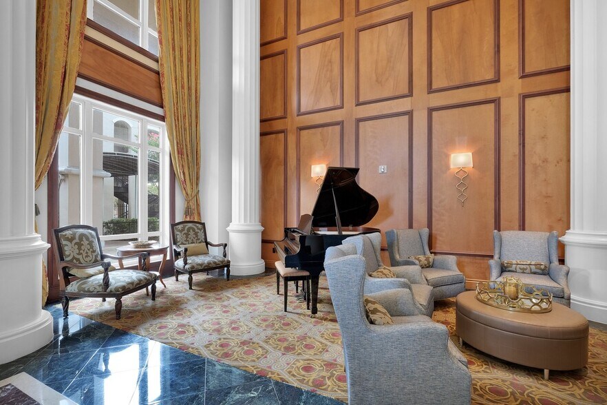 Building Photo - 400 E Bay St