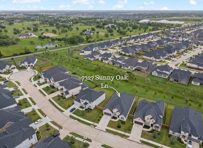 Building Photo - 7327 Sunny Oak Ln