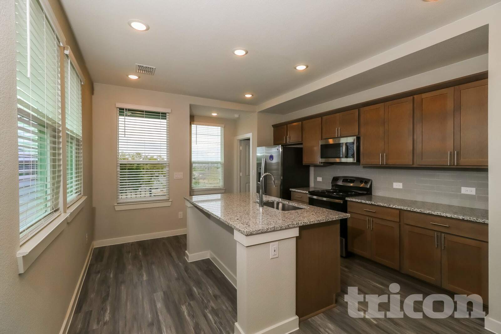 Building Photo - 445 Raglands Rd