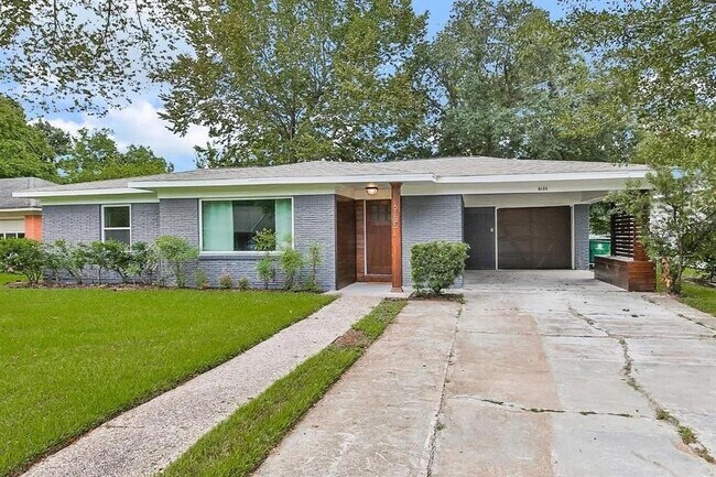 Building Photo - 6135 Indigo St