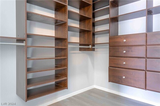 Building Photo - 10530 Santerno St