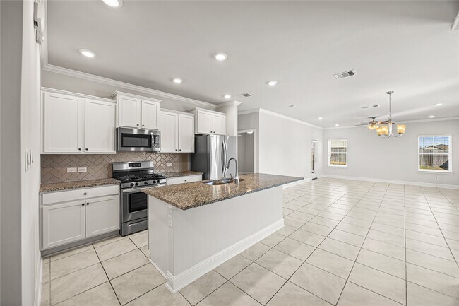 Building Photo - 400 Camino Bay Dr