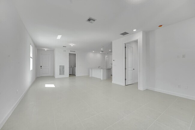 Building Photo - 3462 Cedar Grv Dr