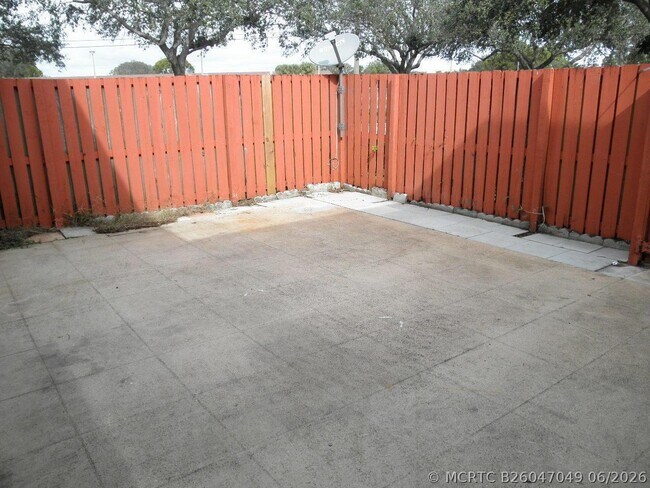 Building Photo - 731 Mill Valley Pl