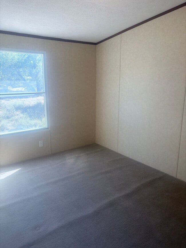 Building Photo - 780 Salt Creek Rd