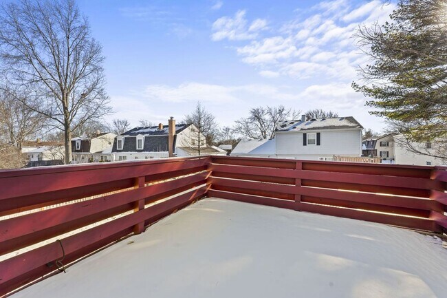 Building Photo - Updated 2-Story Home in Desirable Deerpath Subdivision - Available Immediately.