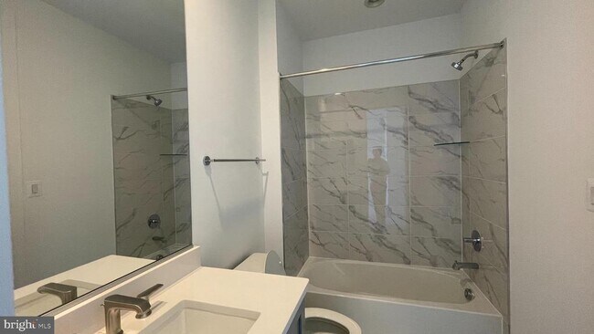 Building Photo - 24827 Yellow Poplar Pl