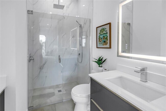 Building Photo - 2314 Floyd St