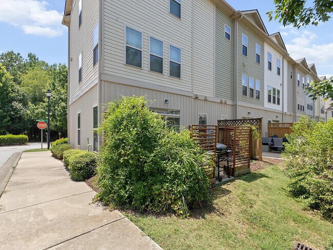 Building Photo - Build Equity Like a Homeowner – Lease to Own