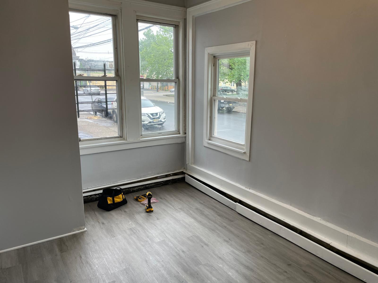 Building Photo - 126 3rd St