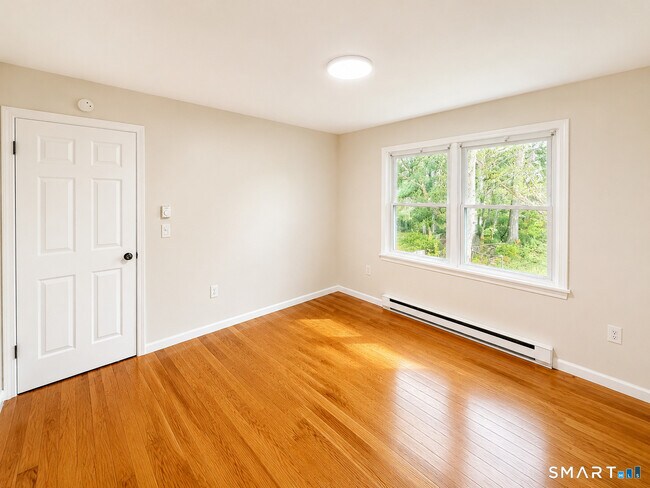Building Photo - 56 Doman Dr