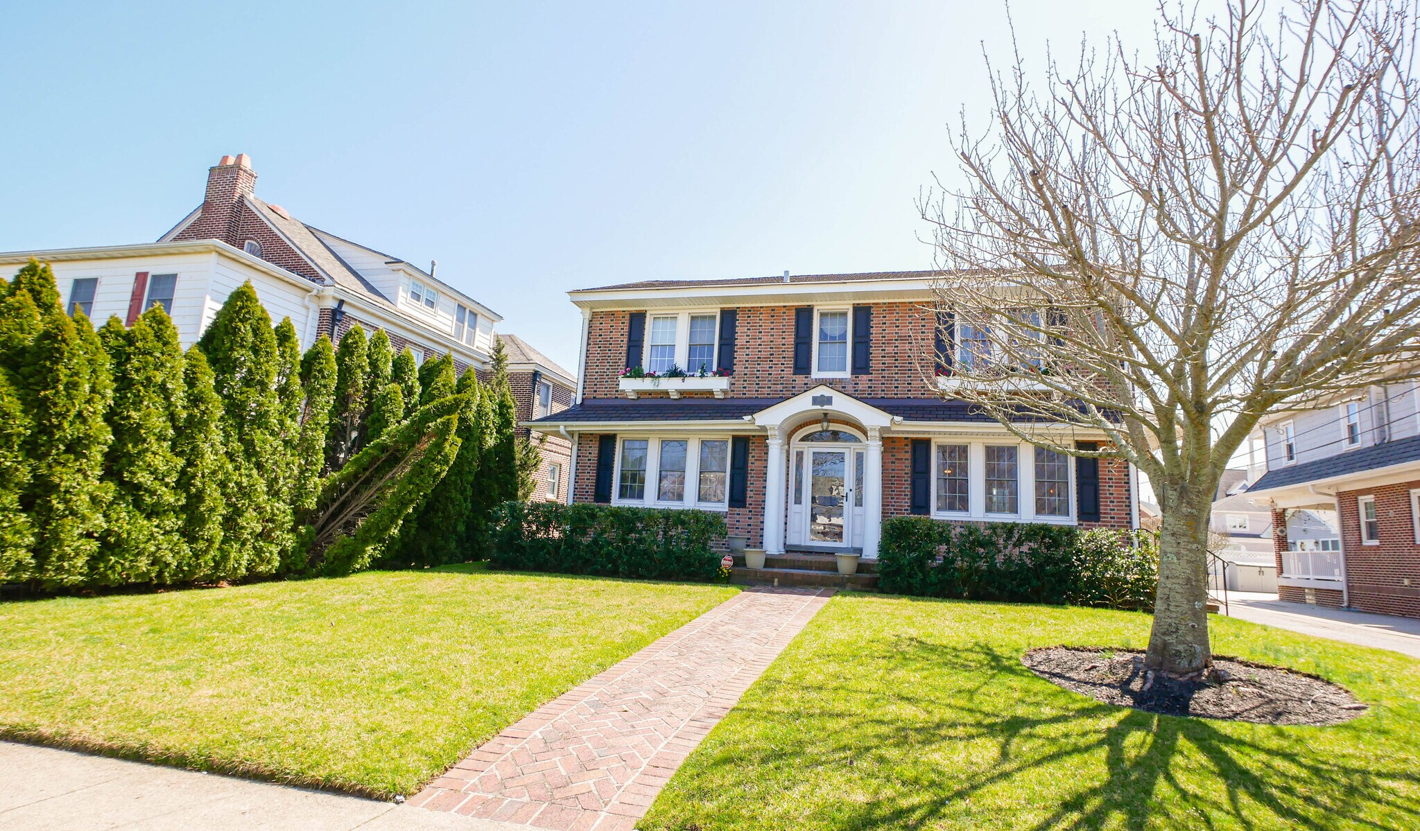 Building Photo - 6104 Ventnor Ave