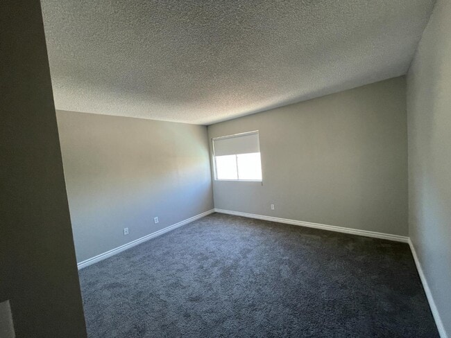Building Photo - 1303 Darlene Way