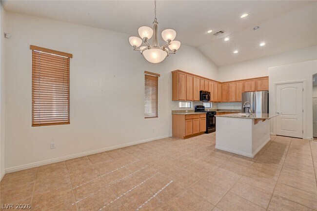 Building Photo - 5921 Altissimo St