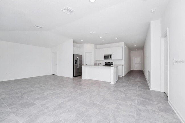 Building Photo - 4057 Ambrose Ave