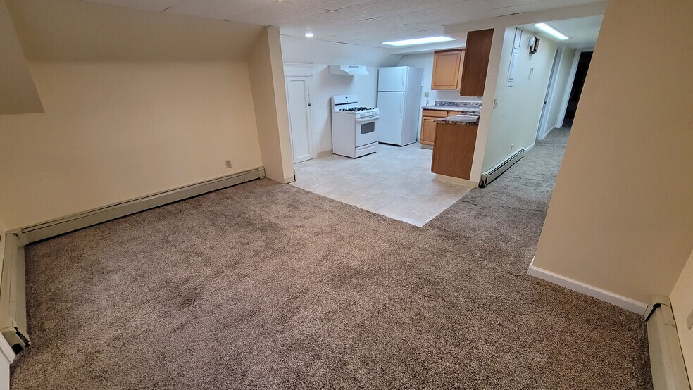 Building Photo - 103 Perrin Ave