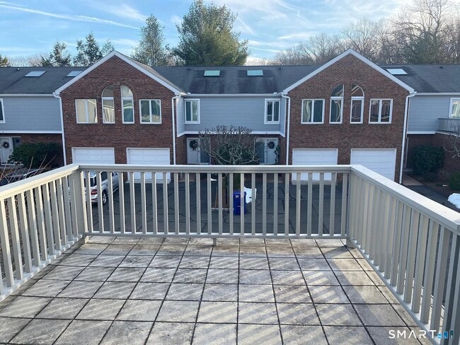 Building Photo - 97 W Norwalk Rd