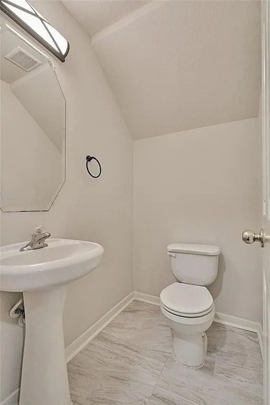 Building Photo - 511 Elm Ridge Dr