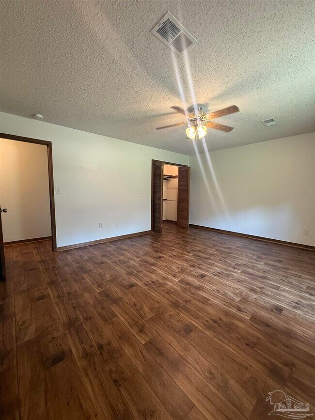 Building Photo - 6200 Jays Way