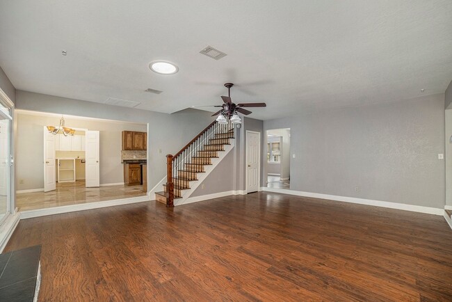 Building Photo - 2940 Flamingo Cir