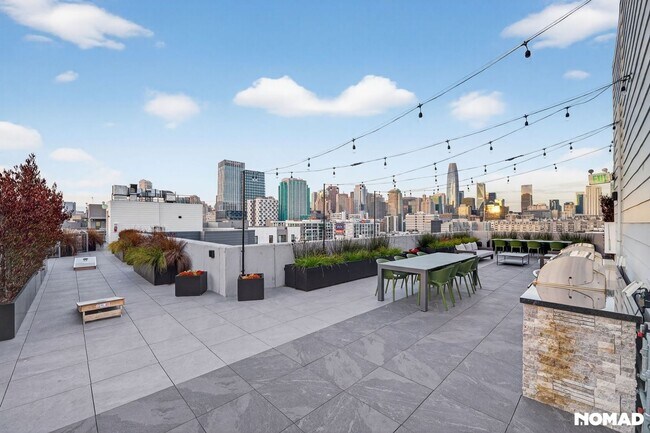 Building Photo - Act Fast: Luxury SoMa Corner Unit w/ EV Parking & Views