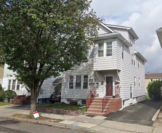 Building Photo - 148 Merselis Ave