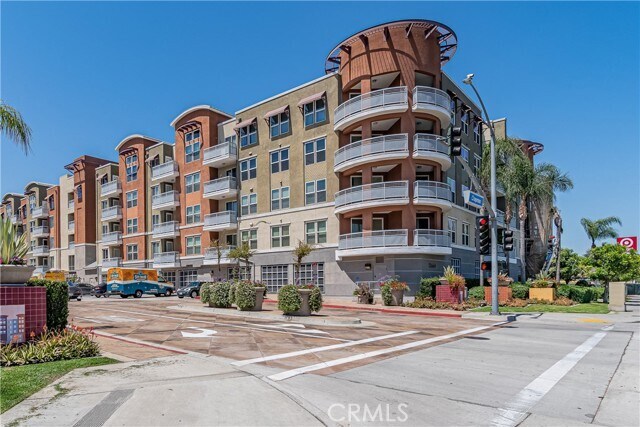 Building Photo - 12668 Chapman Ave