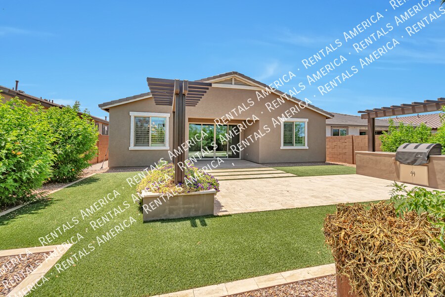 Building Photo - 22770 E Rosa Rd