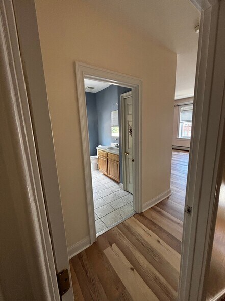 Building Photo - 29B Edgewood St