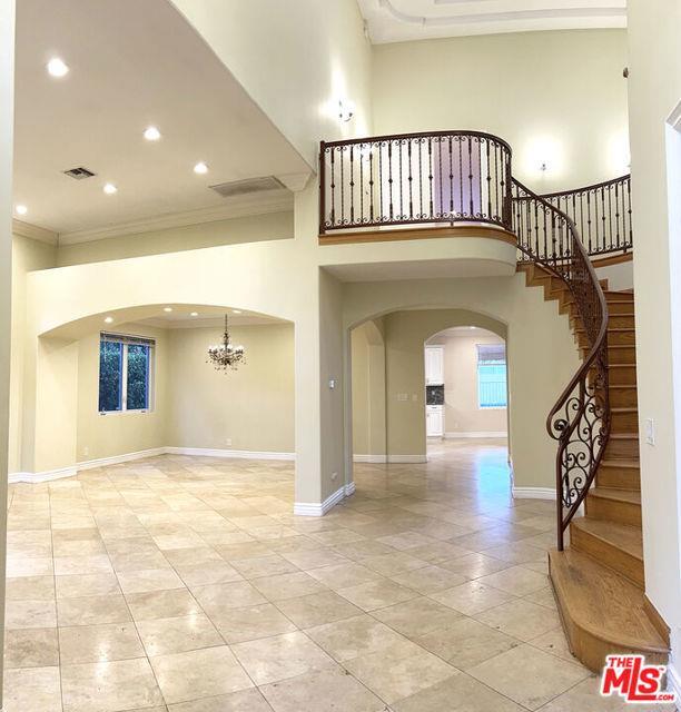 Building Photo - 11540 Blix St