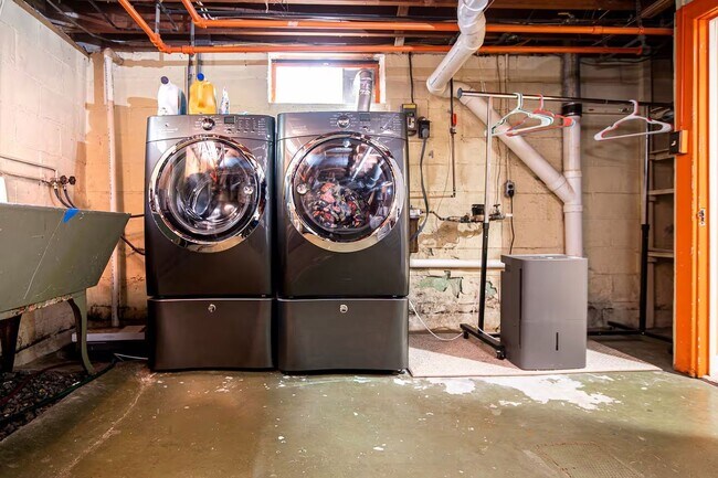 Building Photo - 149 Kready Ave