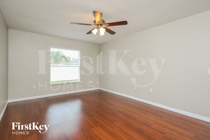 Building Photo - 2421 Regent Way