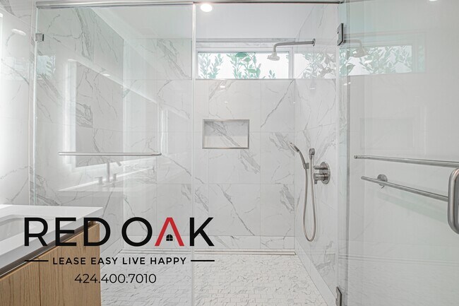 Building Photo - 1415 Reeves St