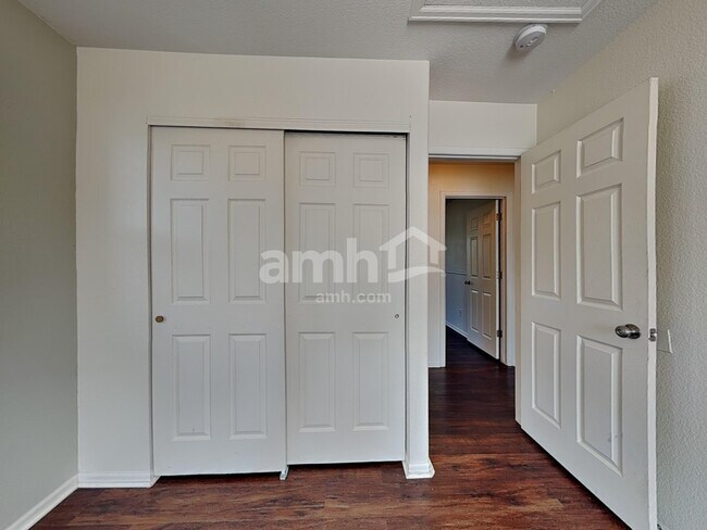 Building Photo - 13656 Adams St