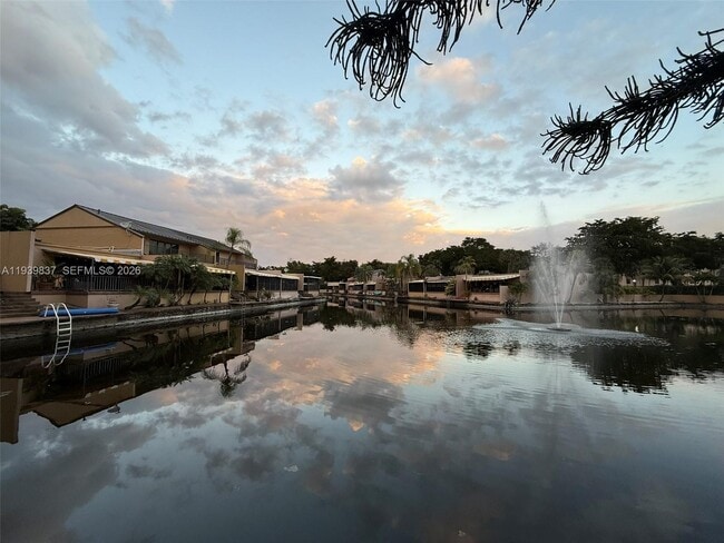 Building Photo - 16005 Kingsmoor Way