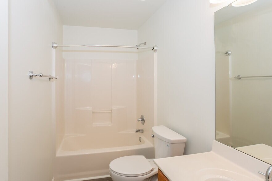 Building Photo - 9152 Eventine Ct