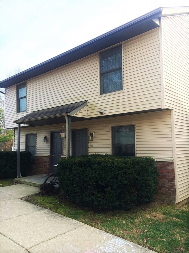 Building Photo - 108-118 S Westplex Ave