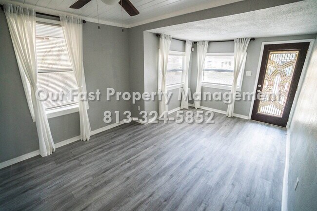 Building Photo - 2625 4th Ave S