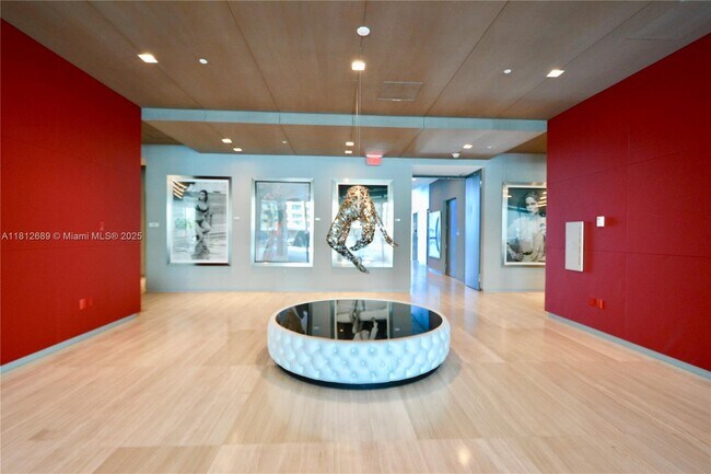 Building Photo - 1080 Brickell Ave