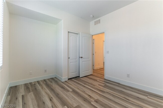 Building Photo - 12333 Silvana St