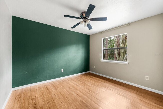 Building Photo - 2705 NW 47 Pl