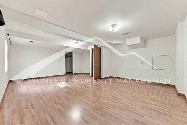 Building Photo - 18834 E Prentice Dr