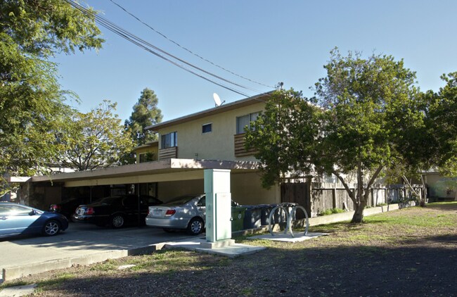 Building Photo - 1862 Arch St