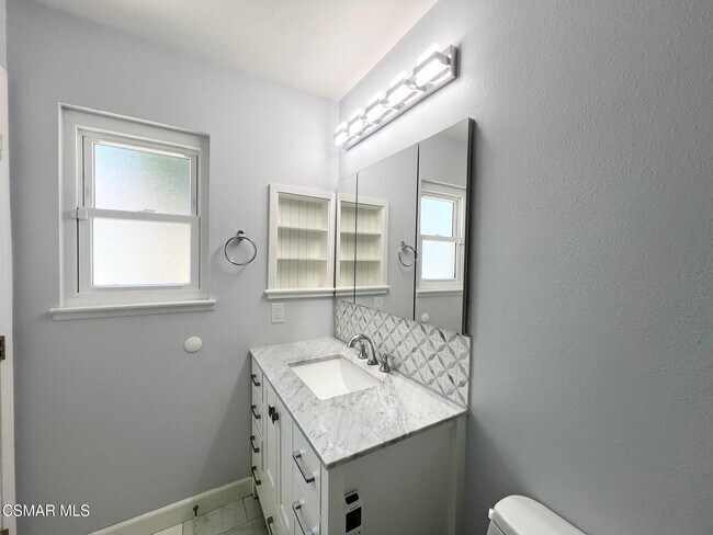 Building Photo - 5346 Cherry Ridge Dr