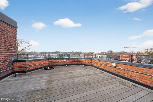 Building Photo - 249 Florida Ave NW