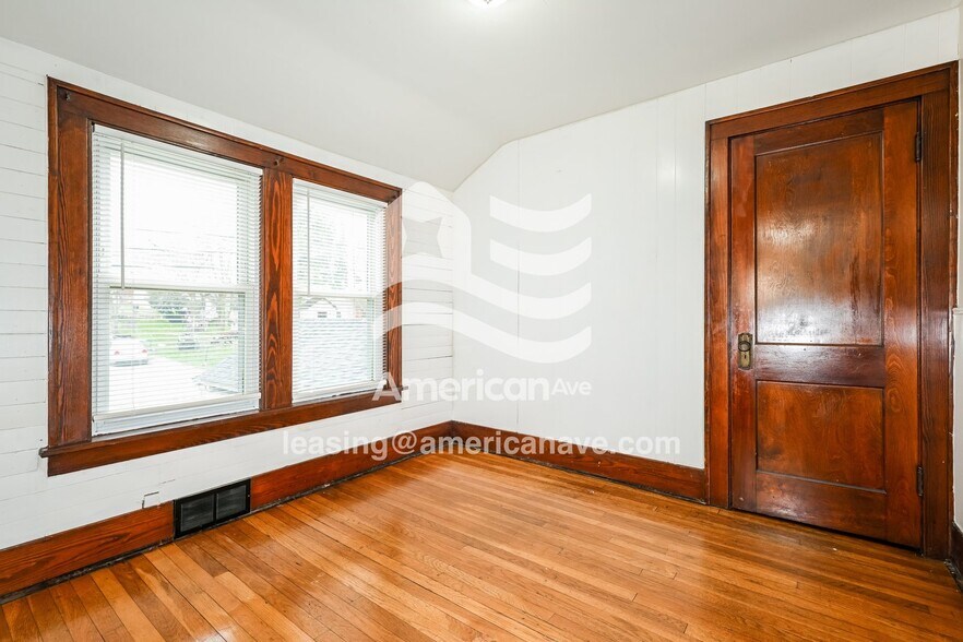 Building Photo - 1607 Jackson St