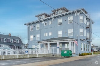 Building Photo - Kitsap Inn