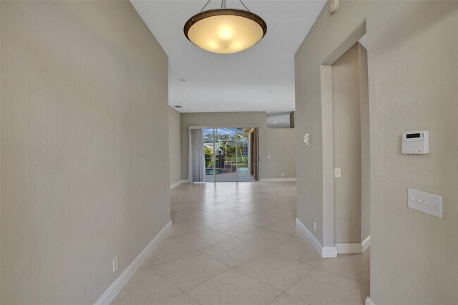 Building Photo - 5977 NW 73rd Ct