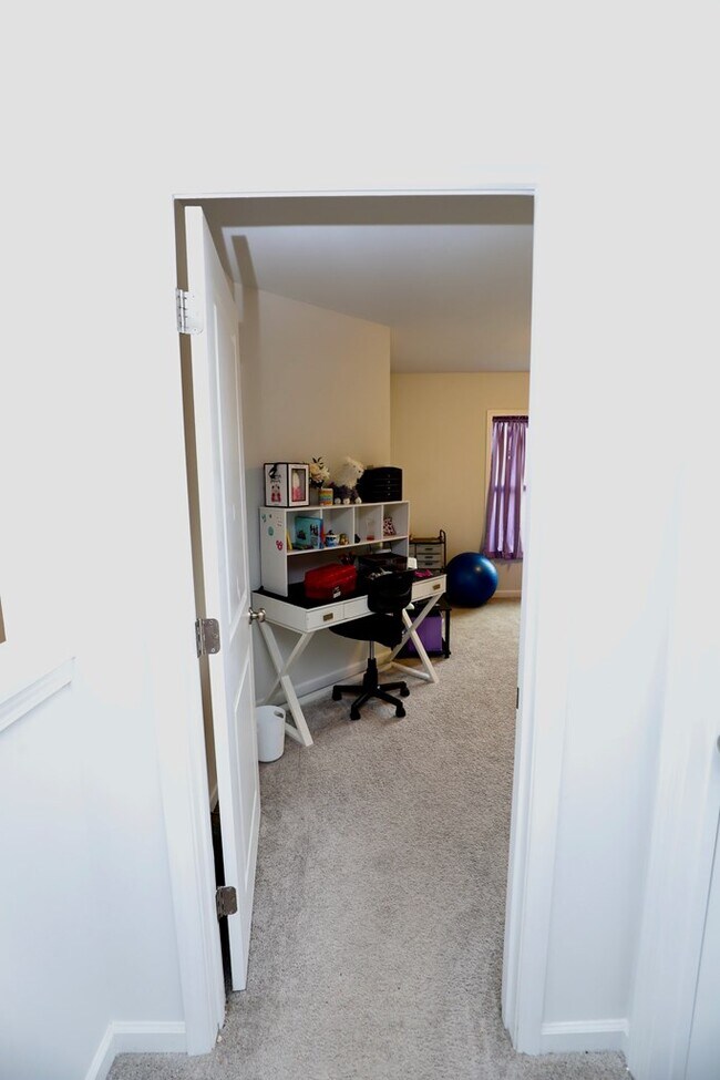 Building Photo - 525 Kittiwake Ln