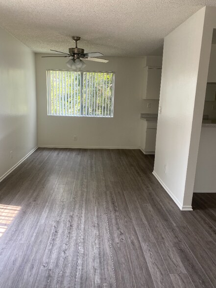 Building Photo - 931 N Highland St